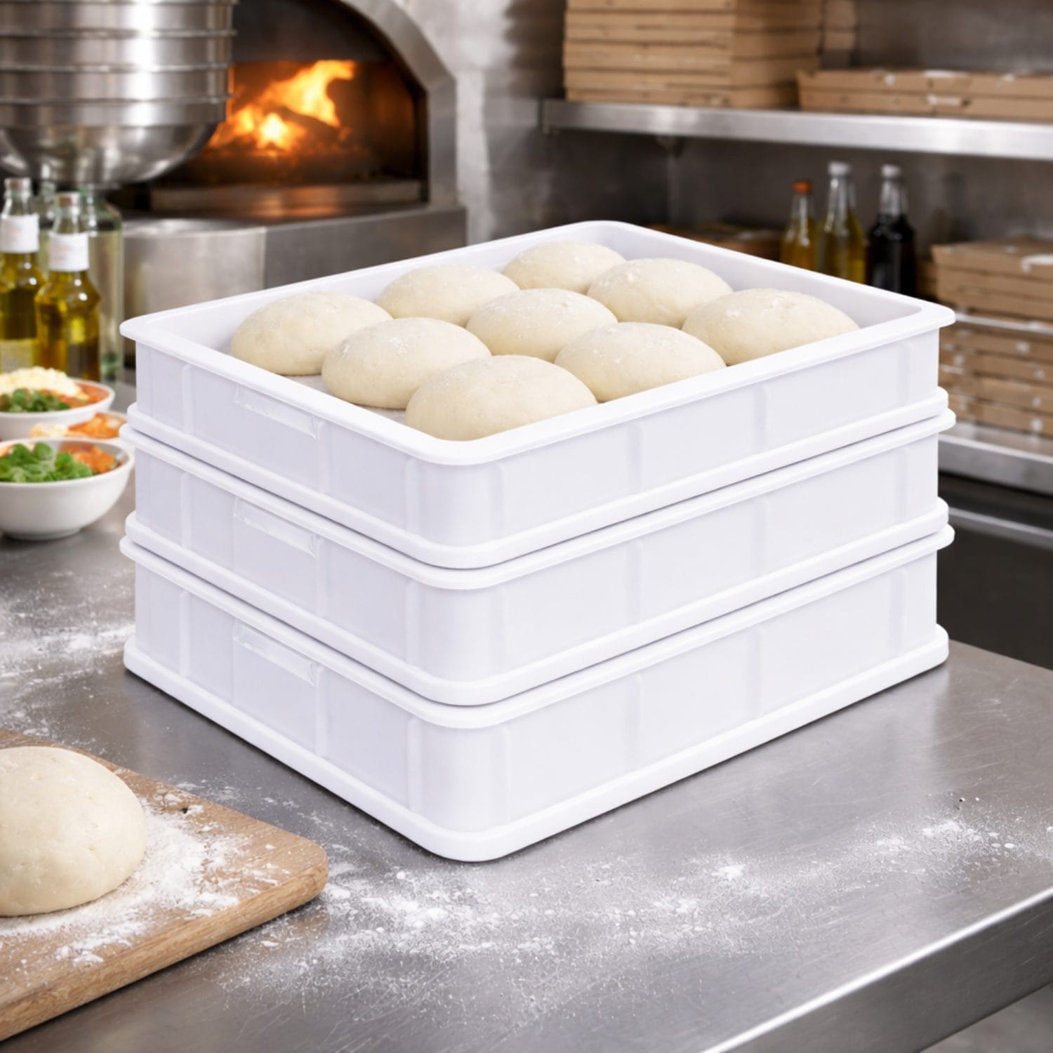 cassette pizza per impasto sovrapponibili con panetti in pizzeria professionale