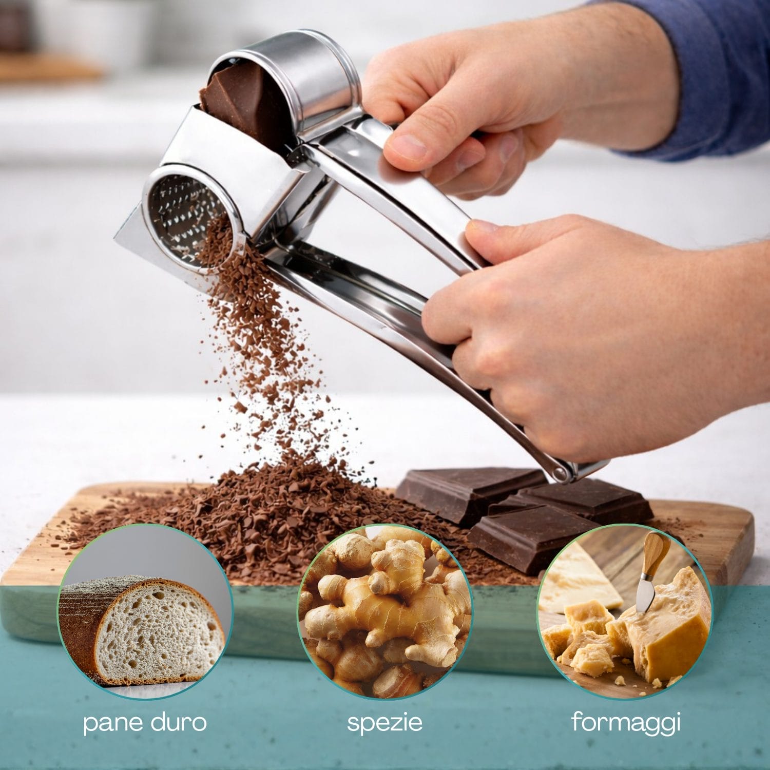 grattugia manuale utilizzi Grattugia manuale in acciaio inox in uso per grattugiare cioccolato
