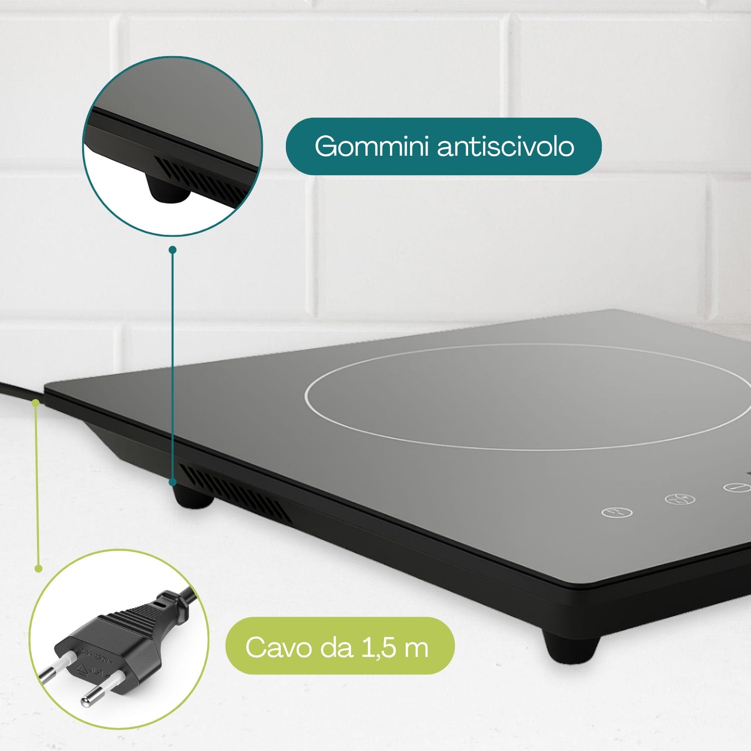 piastra a induzione dettagli Dettaglio piastra a induzione con gommini antiscivolo e cavo da 1,5 metri
