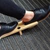 Cavastivali in legno naturale 33,5x11,5x9,5 cm per rimuovere stivali e scarpe