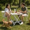 Tavolo ARNO per Picnic e Relax all'Aperto Tavolo pieghevole ARNO bianco per picnic e giardino con design compatto salvaspazio