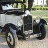 coccarda-auto-sposi Decorazione per auto nuziale con fiocco ornamentale, perfetta per cortei e celebrazioni matrimoniali