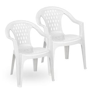 Sedia di plastica bianca impilabile