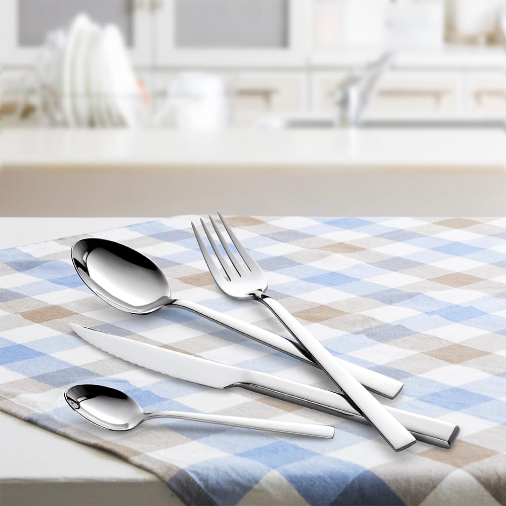 set posate in acciaio inox design moderno lucido lavabili in lavastoviglie