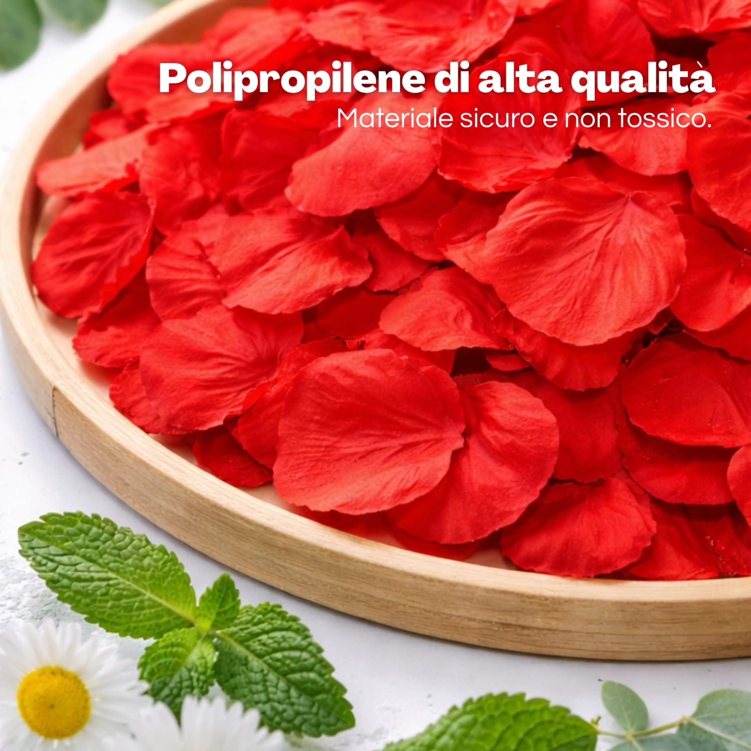 Dettaglio petali di rosa artificiali in polipropilene non tossico, realistici e resistenti