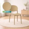 sedia ovale beige materiale Sedia beige in polipropilene con schienale ovale