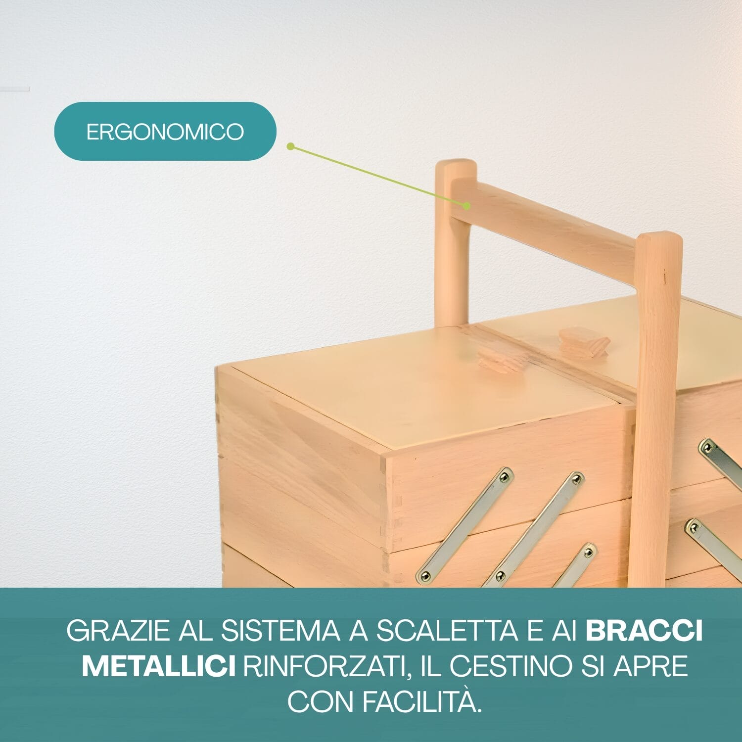 4-Portacucito-caratteristiche Dettaglio maniglia ergonomica e bracci metallici del portacucito in legno