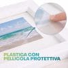 Dettaglio del quadro multifoto con protezione frontale in plastica trasparente e foto del mare