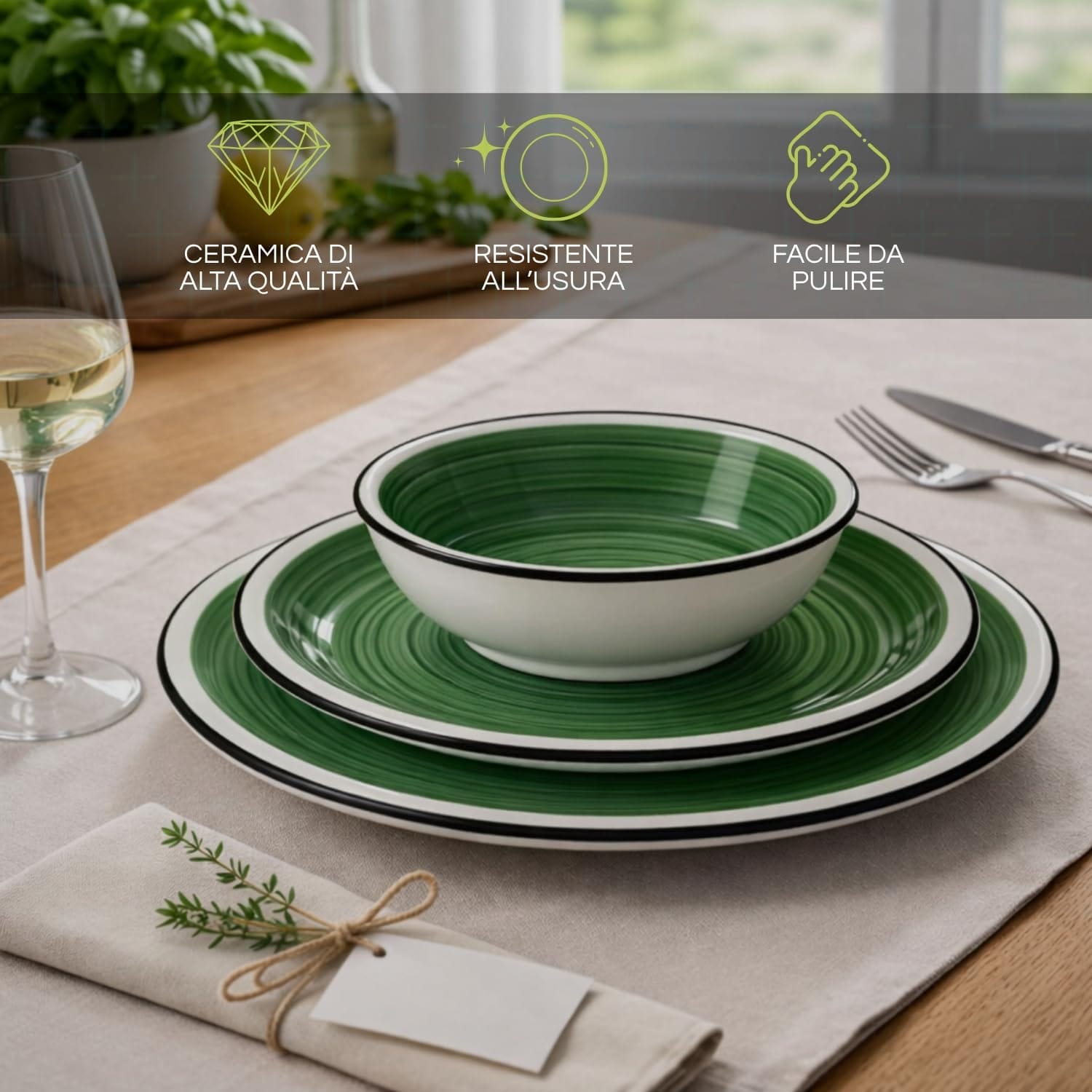 Piatti in ceramica verde con finitura lucida, resistenti e facili da pulire