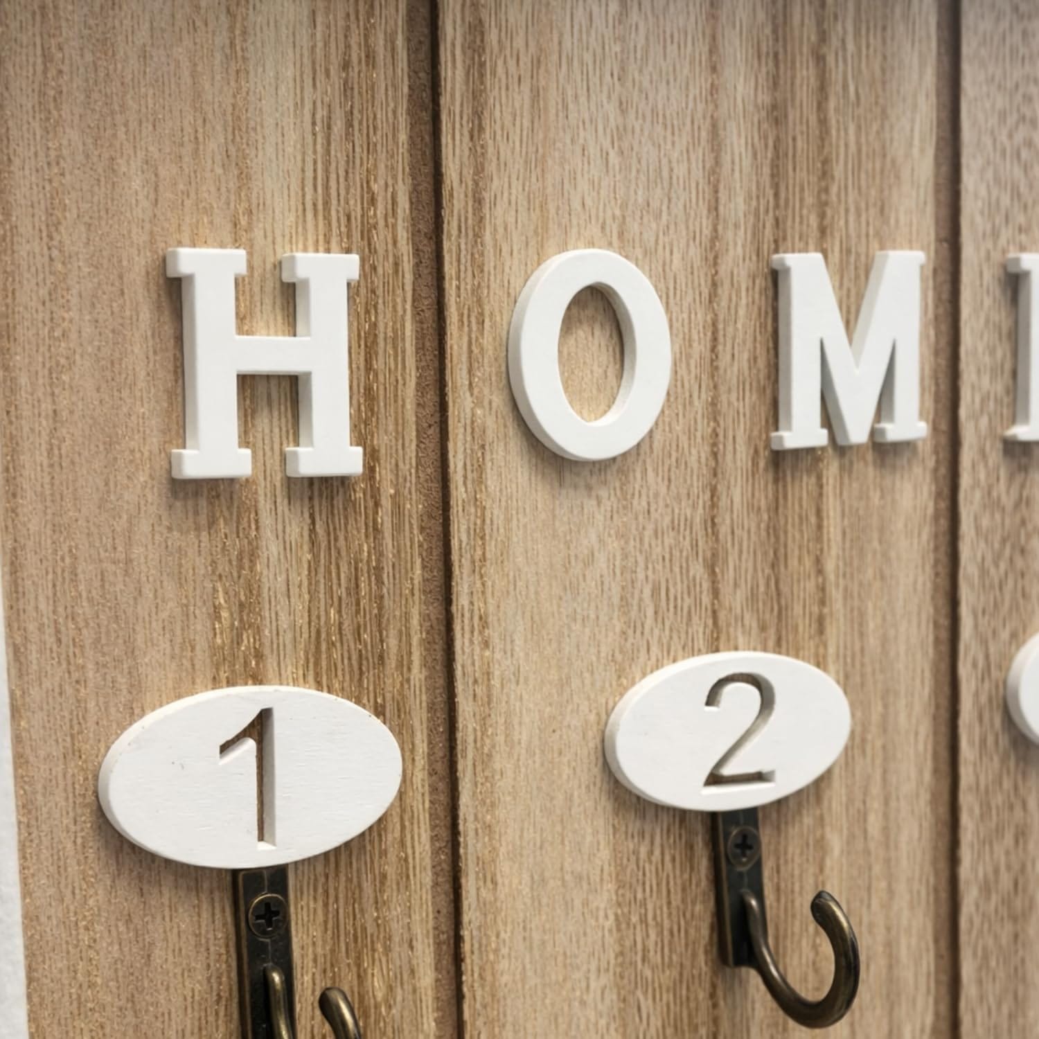 Cassetta porta chiavi da muro bianca con inserti legno e ganci numerati