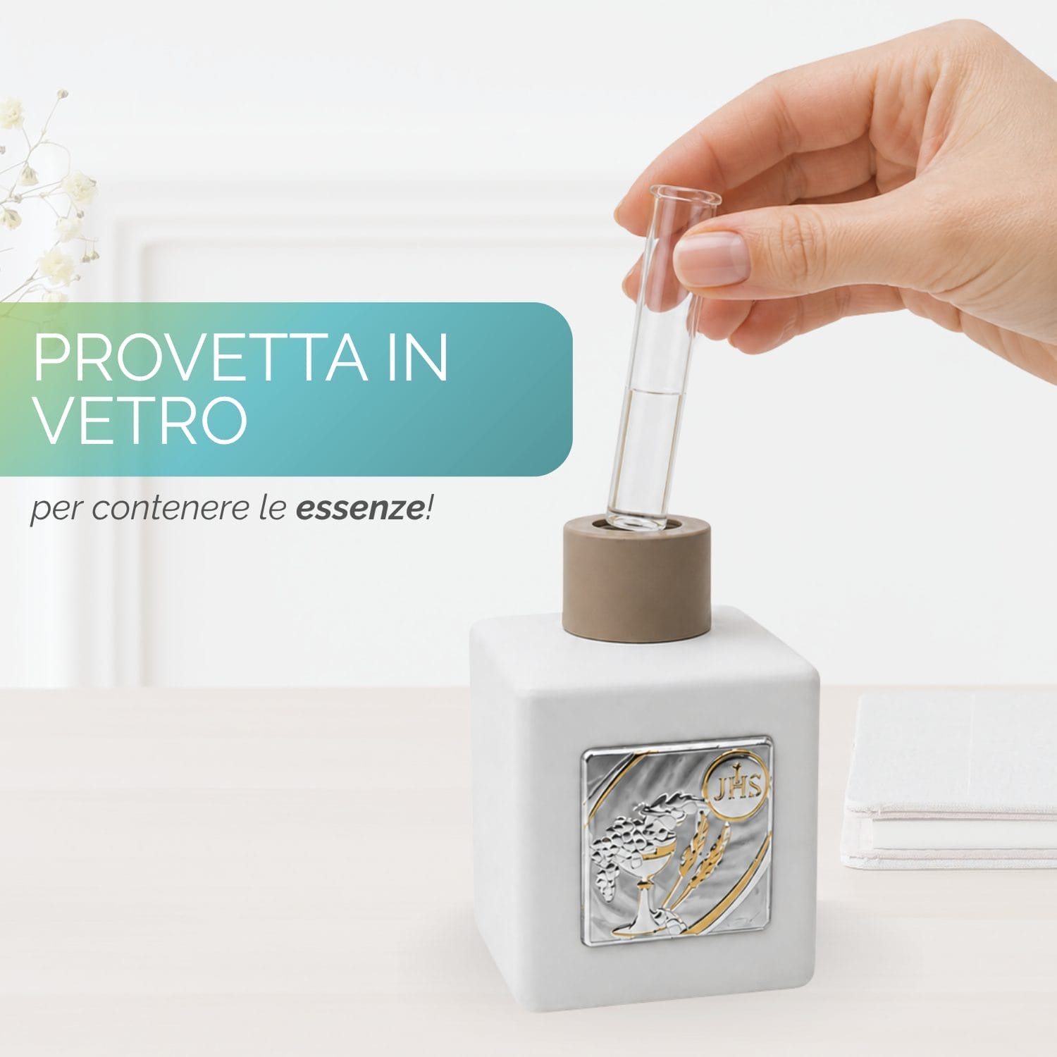 profumatore comunione provetta Dettaglio provetta in vetro per contenere essenze inserita nel tappo del diffusore.