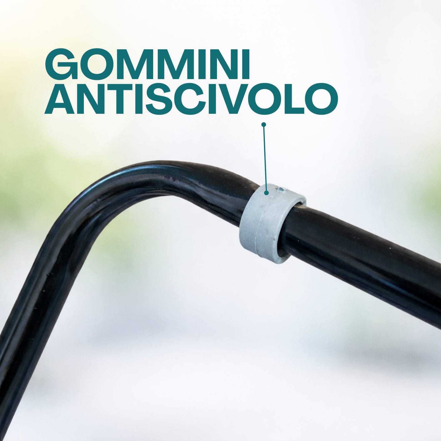 stendibiancheria in acciaio gommini Stendibiancheria con piedini antiscivolo stabile e resistente